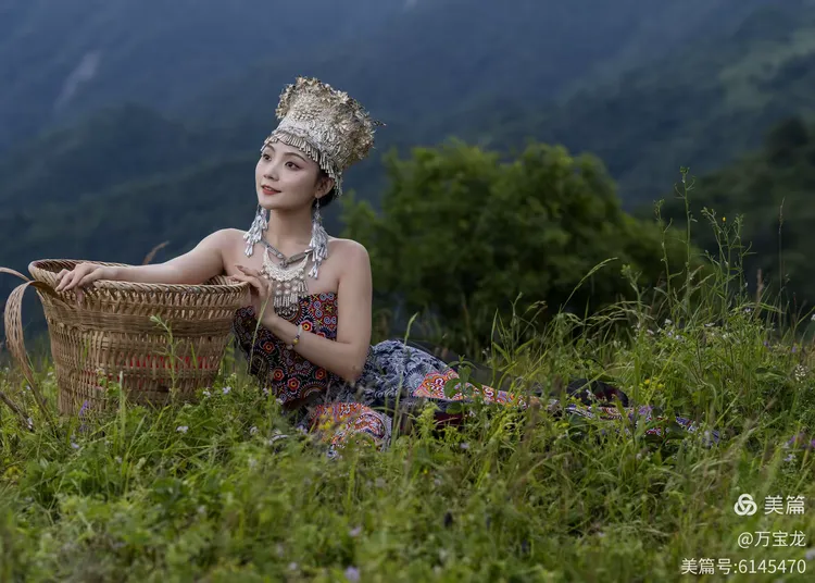 【山妹子姣姣】